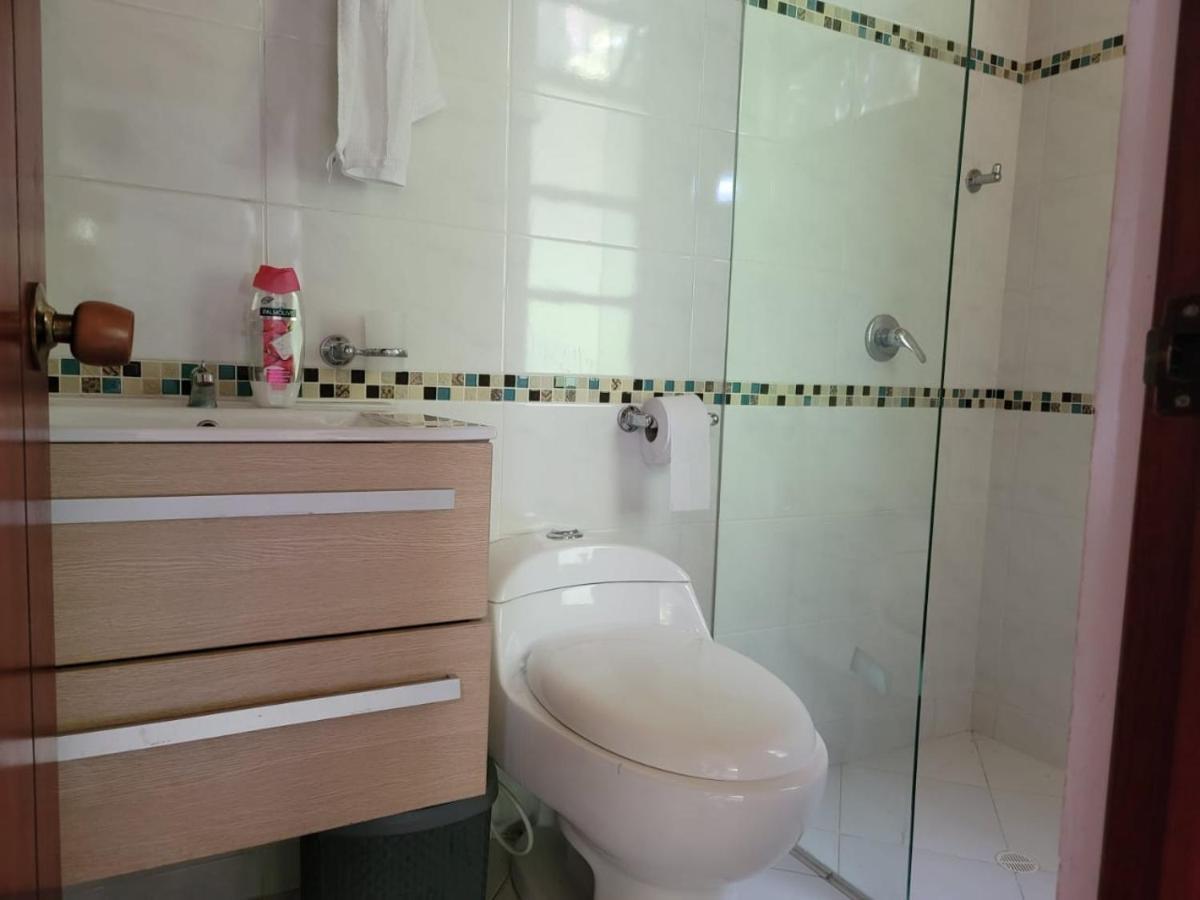 Casa Quinta Privada Con Piscina Soleada Billar, Tejo, Jacuzzy Climatizado, Kiosco La Vega (Cundinamarca)