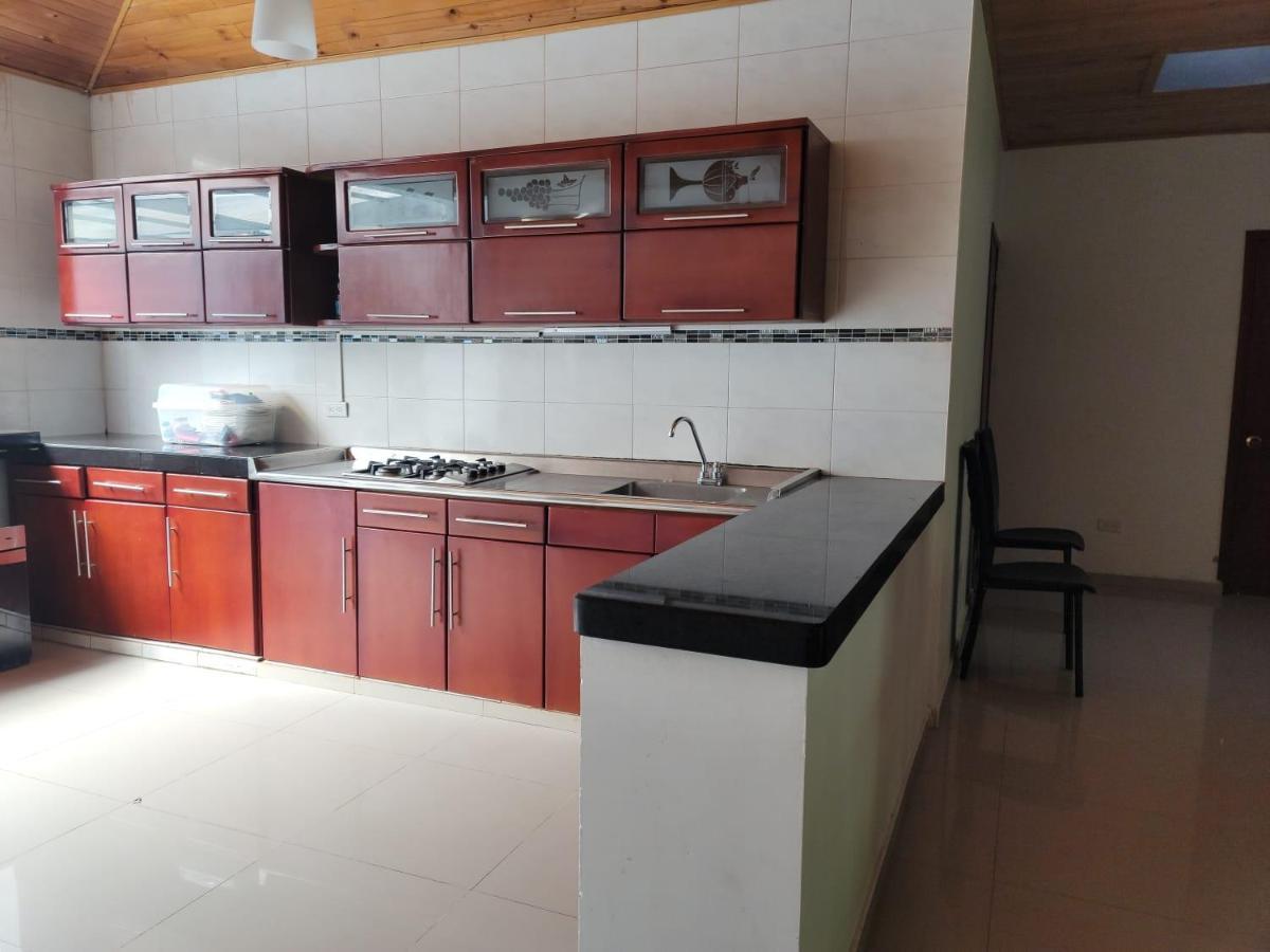 Casa Quinta Privada Con Piscina Soleada Billar, Tejo, Jacuzzy Climatizado, Kiosco La Vega (Cundinamarca)
