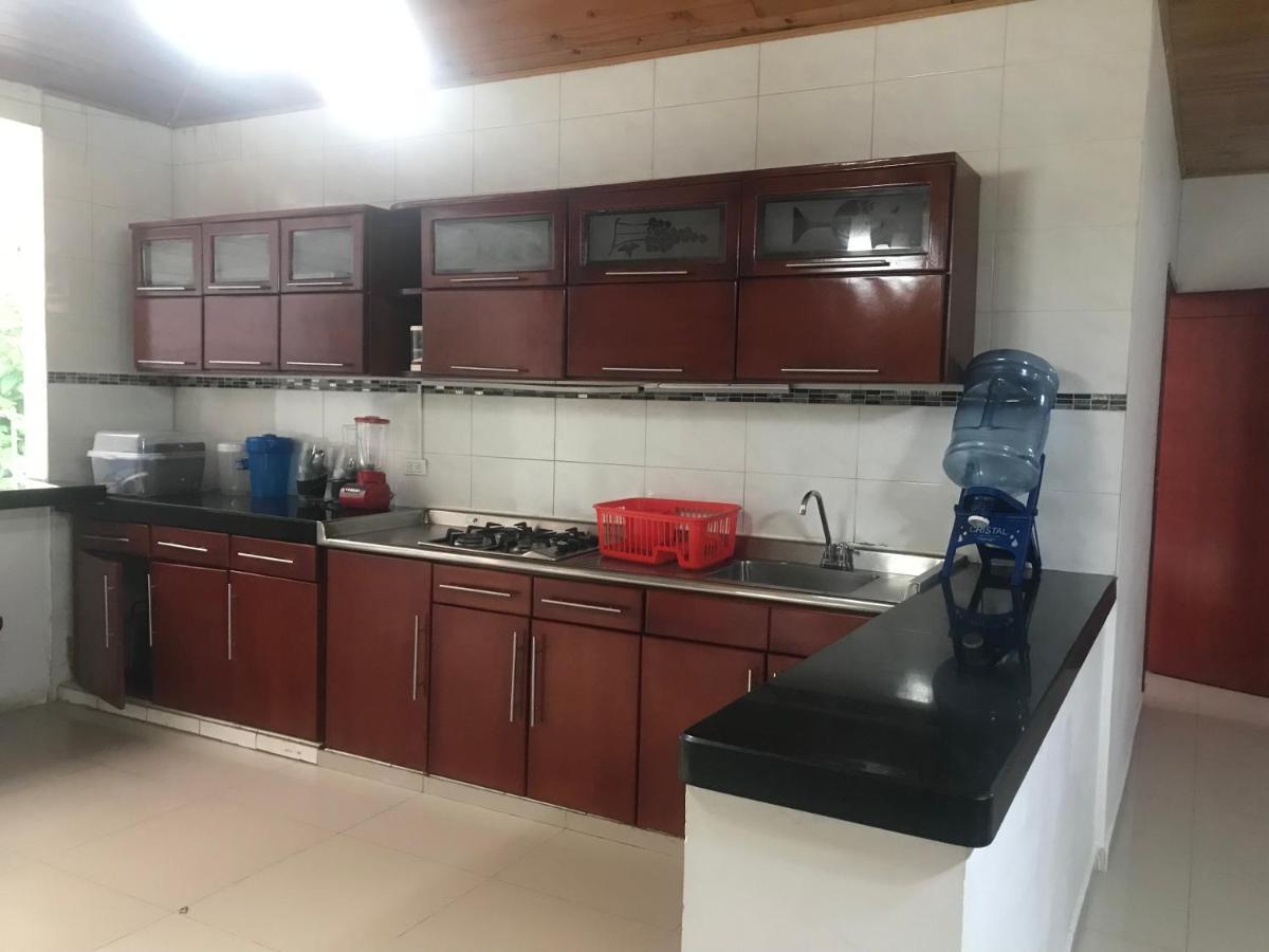 Casa Quinta Privada Con Piscina Soleada Billar, Tejo, Jacuzzy Climatizado, Kiosco Villa La Vega (Cundinamarca)