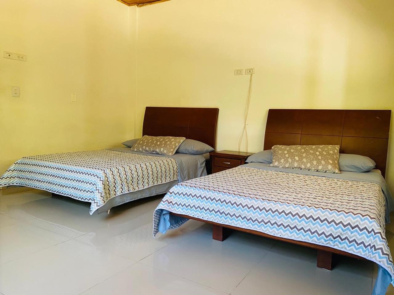 Villa Casa Quinta Privada Con Piscina Soleada Billar, Tejo, Jacuzzy Climatizado, Kiosco