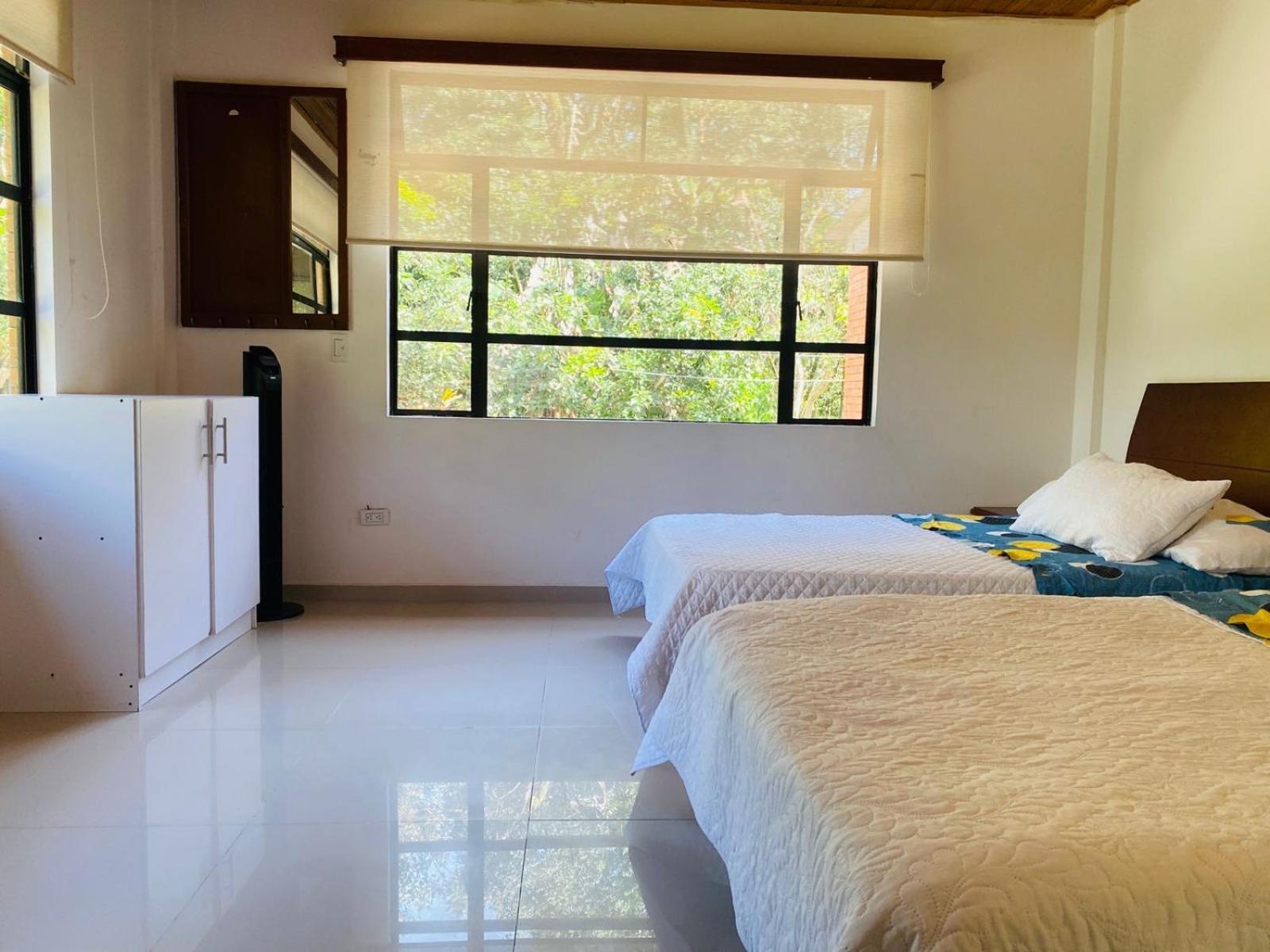 Casa Quinta Privada Con Piscina Soleada Billar, Tejo, Jacuzzy Climatizado, Kiosco Villa